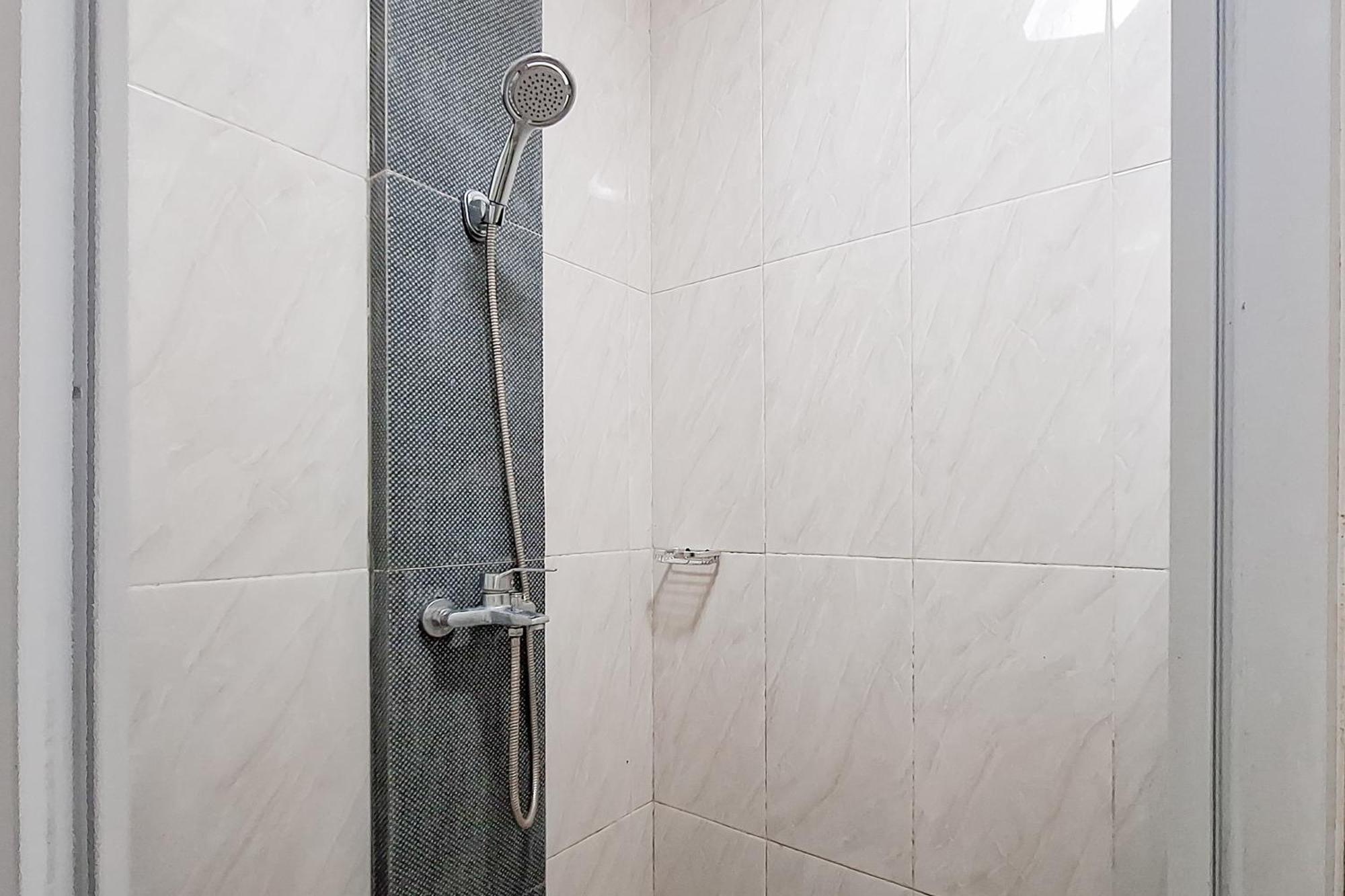 Urbanview Hotel Tridaya Cisarua Puncak Экстерьер фото