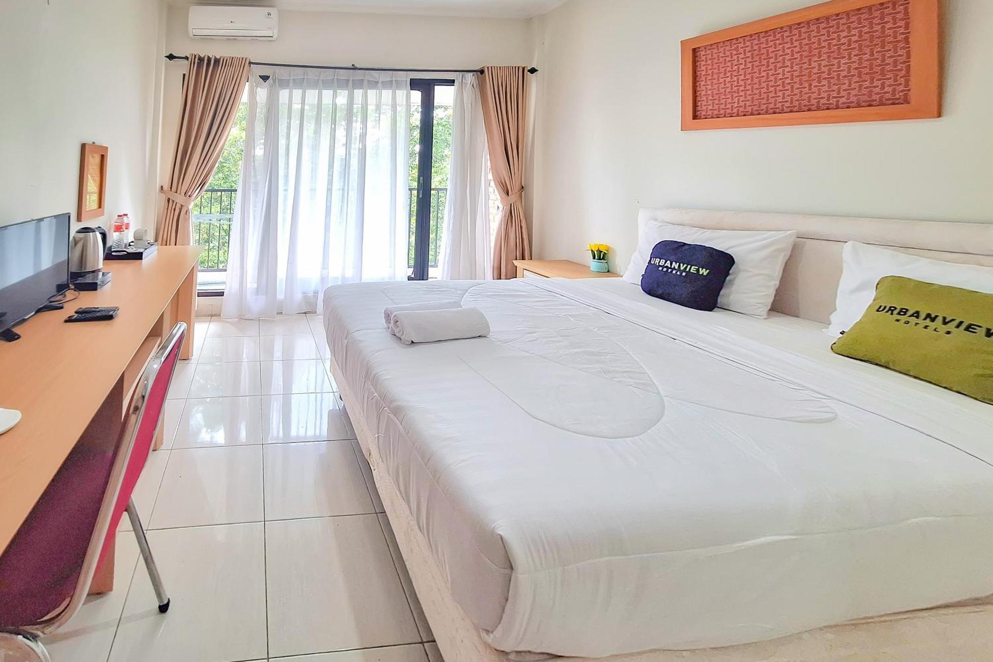 Urbanview Hotel Tridaya Cisarua Puncak Экстерьер фото